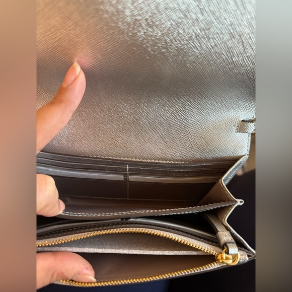 Tory Burch Silver Leather Robinson Wallet On Chain – Brand New - Picture 5 of 11